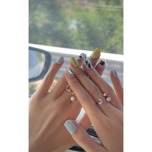 Nail box vuông siêu ngắn đính đá