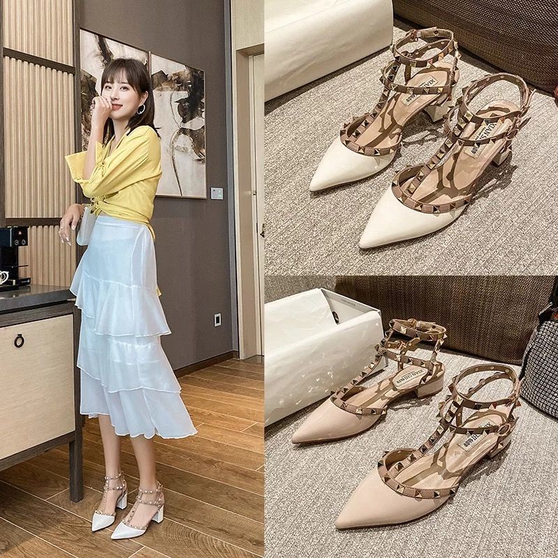 Giày Sandal Mũi Nhọn Đính Đinh Tán Thời Trang Mùa Hè Mới 2022