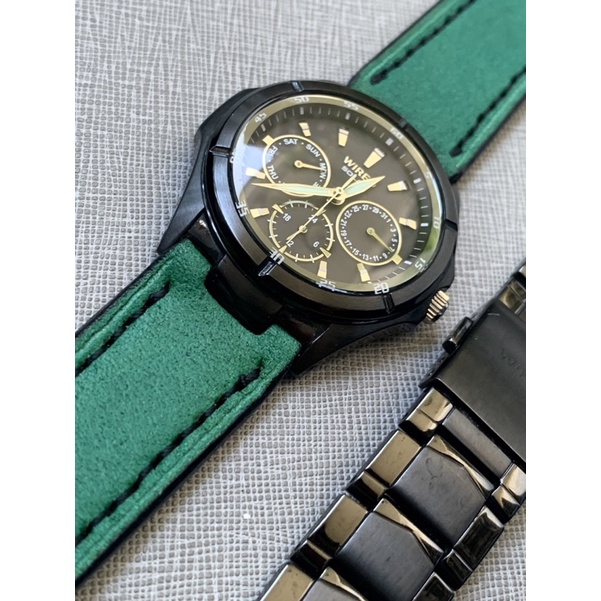 ĐỒNG HỒ WIRED PIN SOLAR qua sử dụng