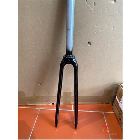 Càng Nhôm Bánh 700c cổ 300mm - Đen