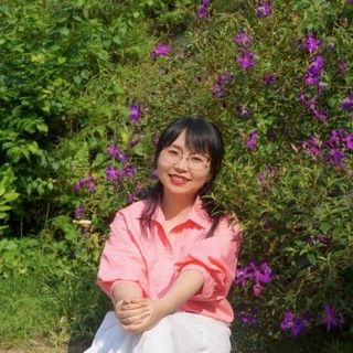 Sách - Ngọn đồi biết hát
