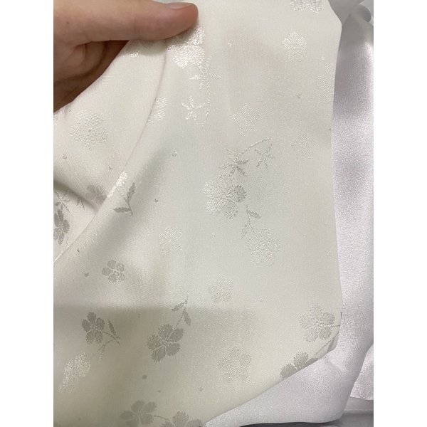 Áo dài gấm hoa không lộ vải dầy dặn 100%