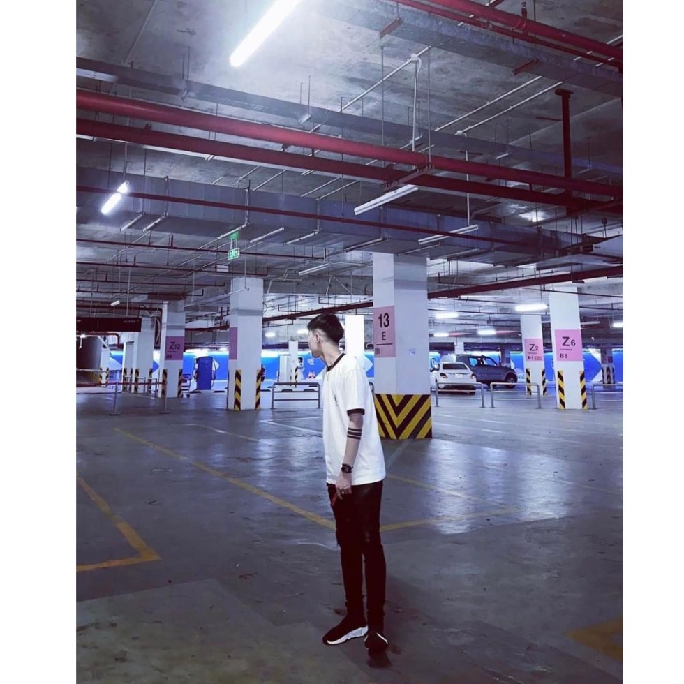 Áo Phông Nam Nữ Dsq2 Trơn Phối Thêu Khoá Zip Chéo Cổ Kiểu Dáng Đơn Giản Basic . Áo Thun Trơn Cho Các Boy Phố Hót 2023