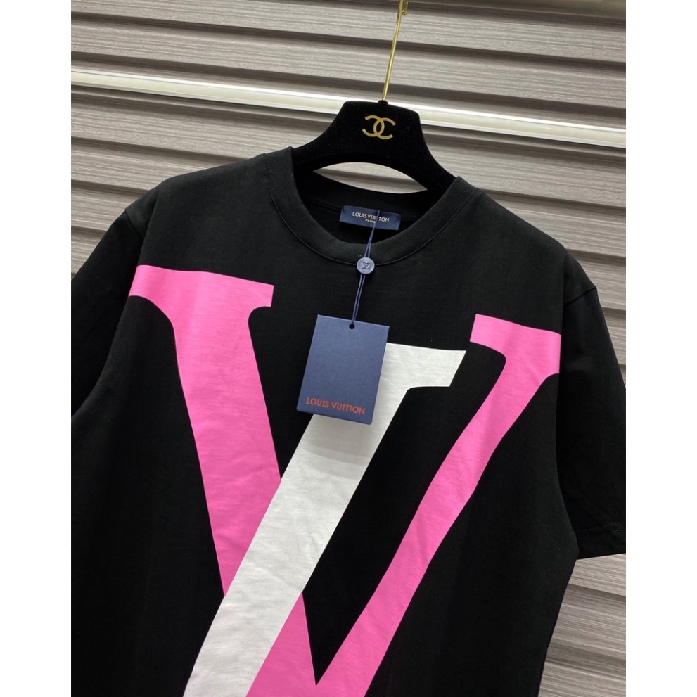 Áo Thun Nam Nữ In Chữ Eo Vì 2 Màu Đen Trắng - Áo Phông Siêu Cấp Chất Liệu Cotton Dày Dặn Thời Trang 2023