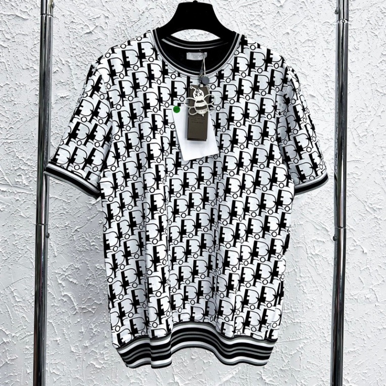 Áo Phông Nam Nữ Dập Vân Chữ CD Monogram Đen Trắng Phối Bo Sọc Chun - Áo Thun Siêu Cấp Chất Cotton Mát Thấm Hút Mồ Hôi