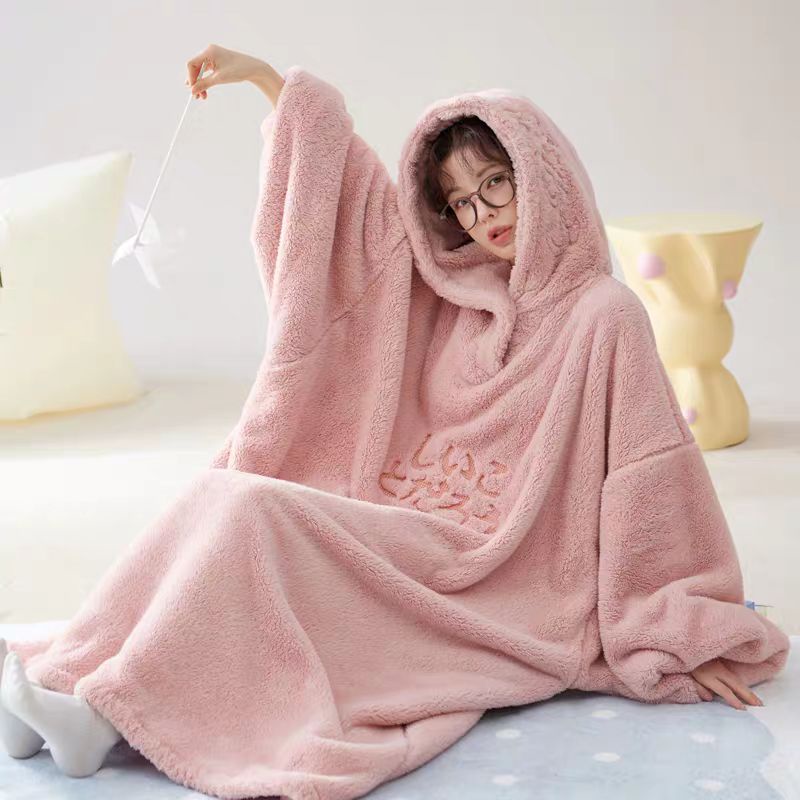 Bộ đồ ngủ cỡ lớn mùa thu đông chữ Nhật Bản mặc ở nhà dày dặn bằng nhung cho nam và nữ áo ngủ cỡ lớn chữ thêu