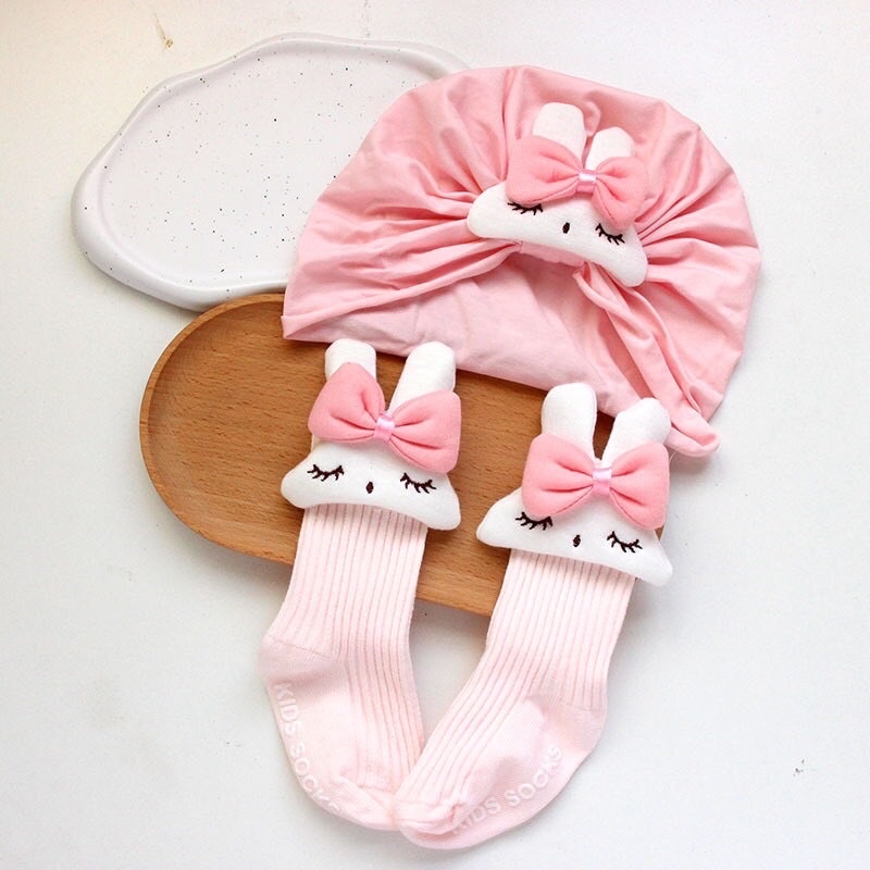 Set Mũ Turban Kèm Tất Cao Cổ hình Gấu, Thỏ ChicBaby Có Chống Trơn Trượt Dễ Thương Cho Bé