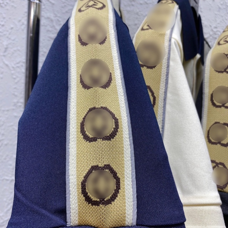Áo Polo Nam Cổ Bẻ Cotton Gai Thêu Vạch Chữ Monogram Nâu Dọc Viền Tay Đơn Giản Cho Các Boy Phố Hottrend 2023