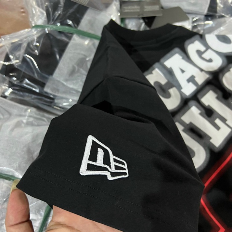 Áo Cộc Nam Nữ In Chữ Chicago Bulls Hình Bò Tót Đỏ Hai Mặt . Áo Thun Cộc Tay Hàng Siêu Cấp Cho Các Boy Phố Hót 202