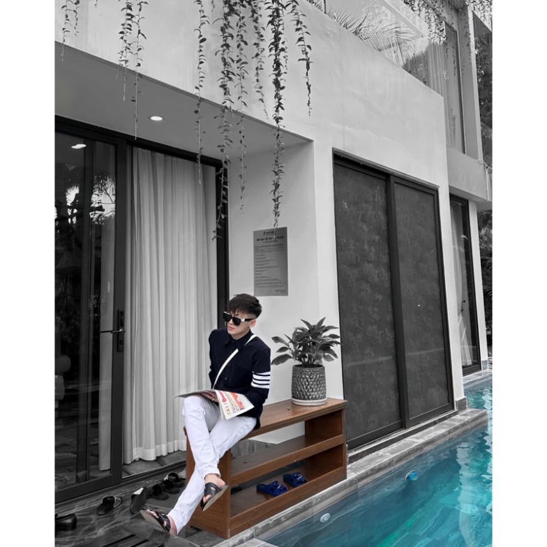 Áo SơMi Đen Nam Dài Tay Tho.me Vải Thô Thêu 4 Sọc Kẻ Trắng Tay Thêu Logo Chữ Bụng Hàng Siêu Cấp Hottrend 2023