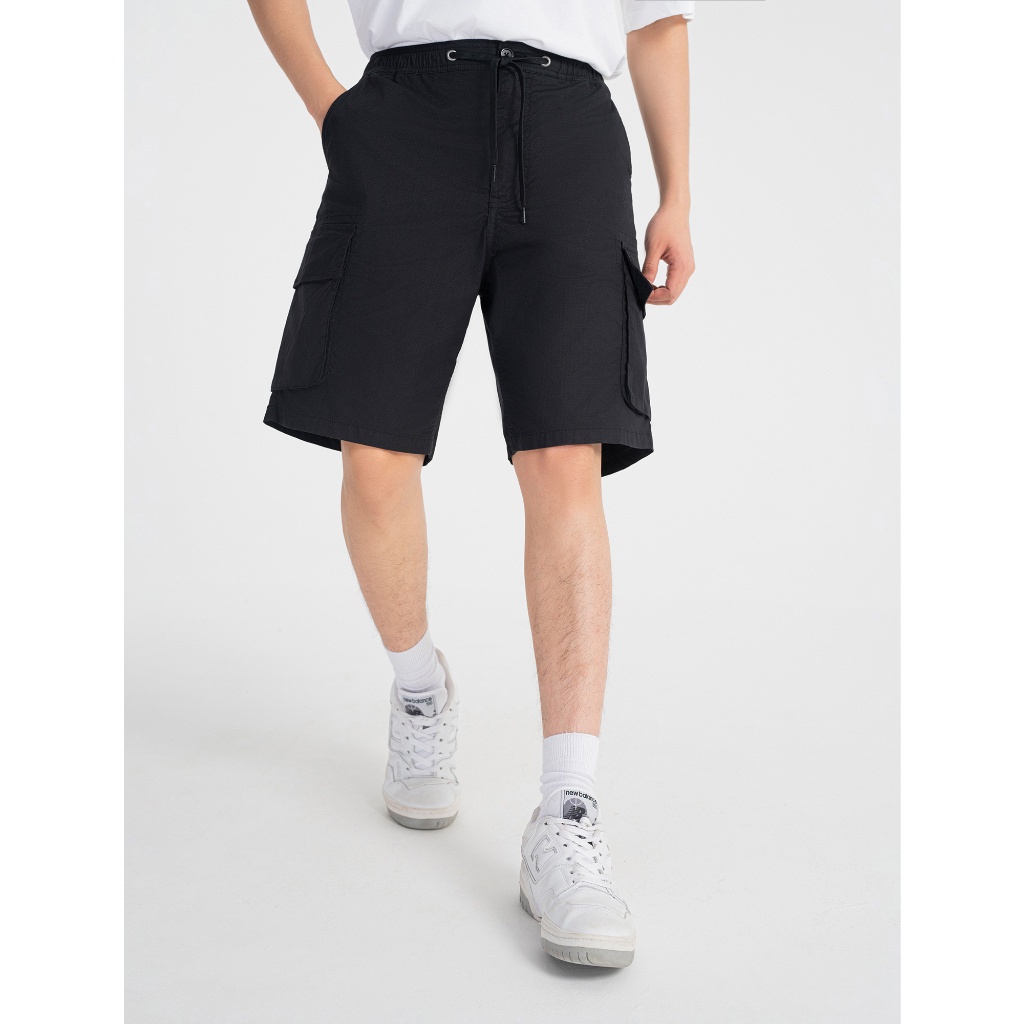 Quần sóoc nam CANIFA chất liệu cotton spandex, cạp thường có cúc, túi ốp 2 bên 8BS22S017