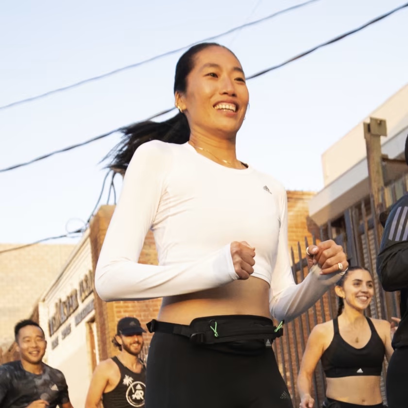 Túi đeo hông chạy bộ Adidas - Màu Đen