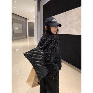 Đen Áo Khoác Len Lông Cừu Cao Cấp Mềm Mại Phong Cách Phương Tây Thời Trang Thu Đông 2023 Cho Nữ