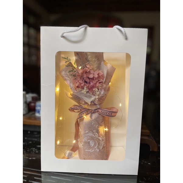 Bó hoa tú cầu mix kèm túi quà tặng giá siêu rẻ