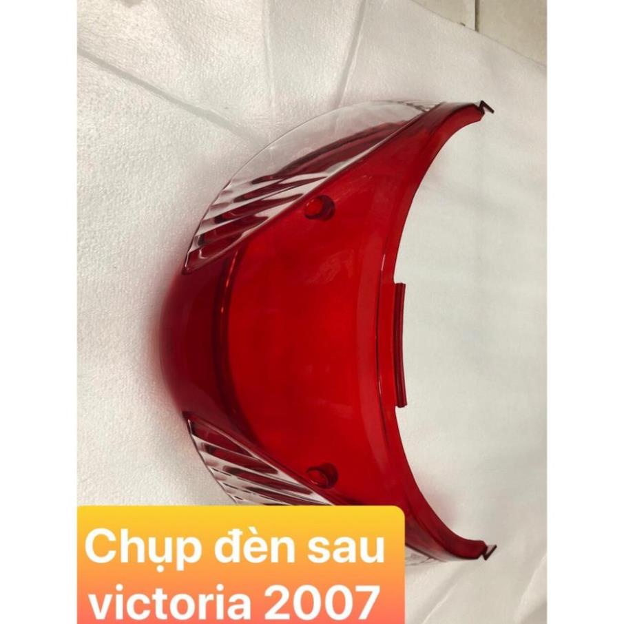 Chụp đèn sau/ Chụp đèn sau/ Đèn lái xe Victoria 2007 mã M9P  - CHÍNH HÃNG 100%