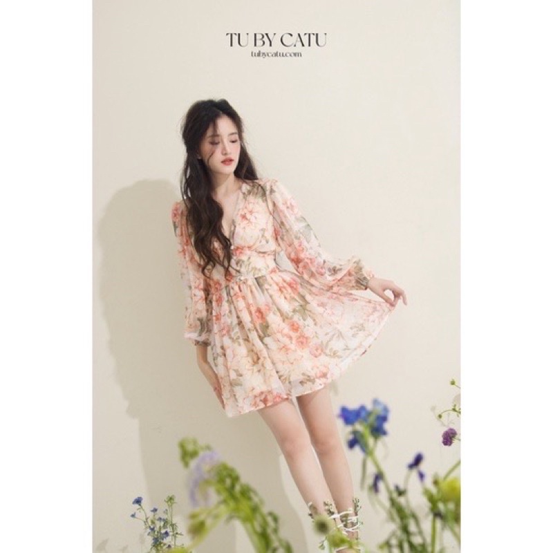 TUBYCATU | Jumpsuit tơ nâu nút ngọc