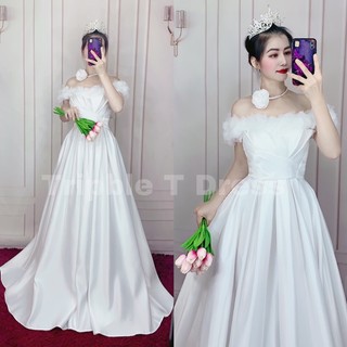 Đầm maxi cưới TRIPBLE T DRES kết cánh hoa trễ vai - size S/M/L
