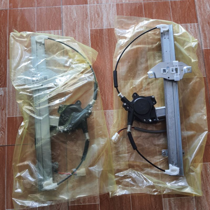 MOTOR COMPA NÂNG HẠ KÍNH KIA K3000/K165/K190 GIÁ 1 CÁI