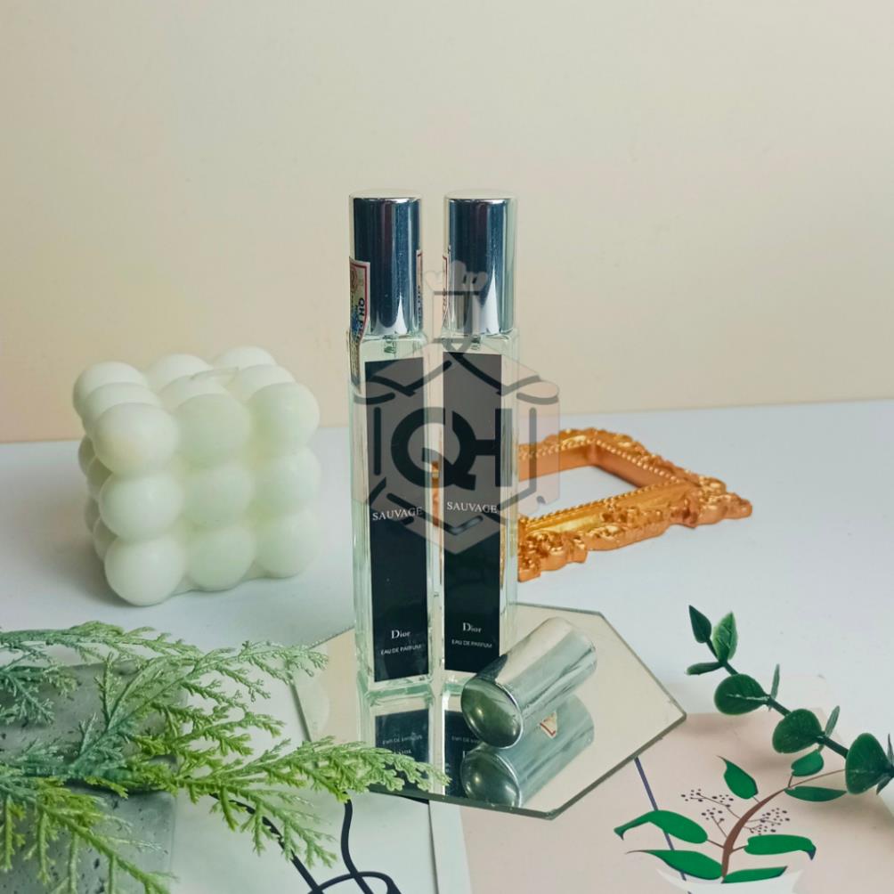 Nước hoa nam Dior Sauvage Eau de Parfum nam tính, Chiết 10ml