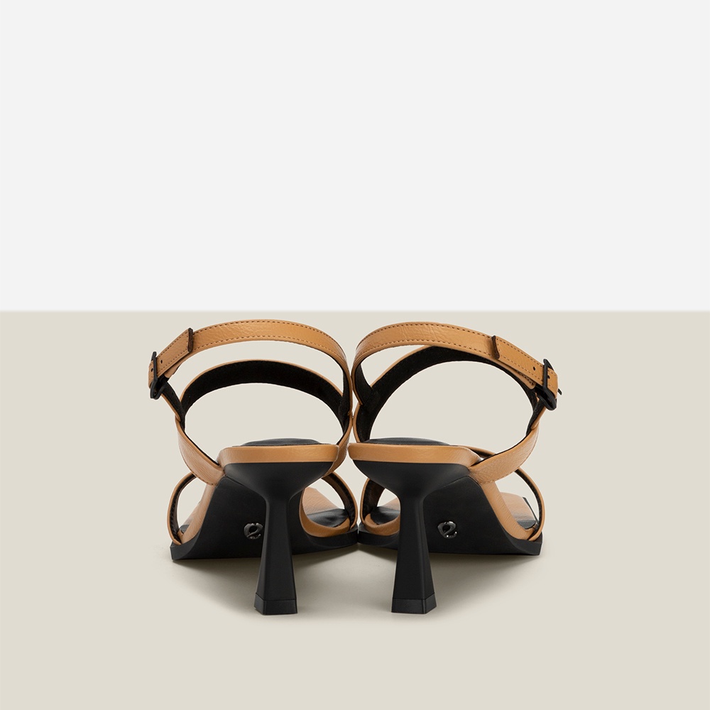 Vasscara Giày Sandal Mũi Vuông Nhấn Cạnh Viền Đế - SDN 0744