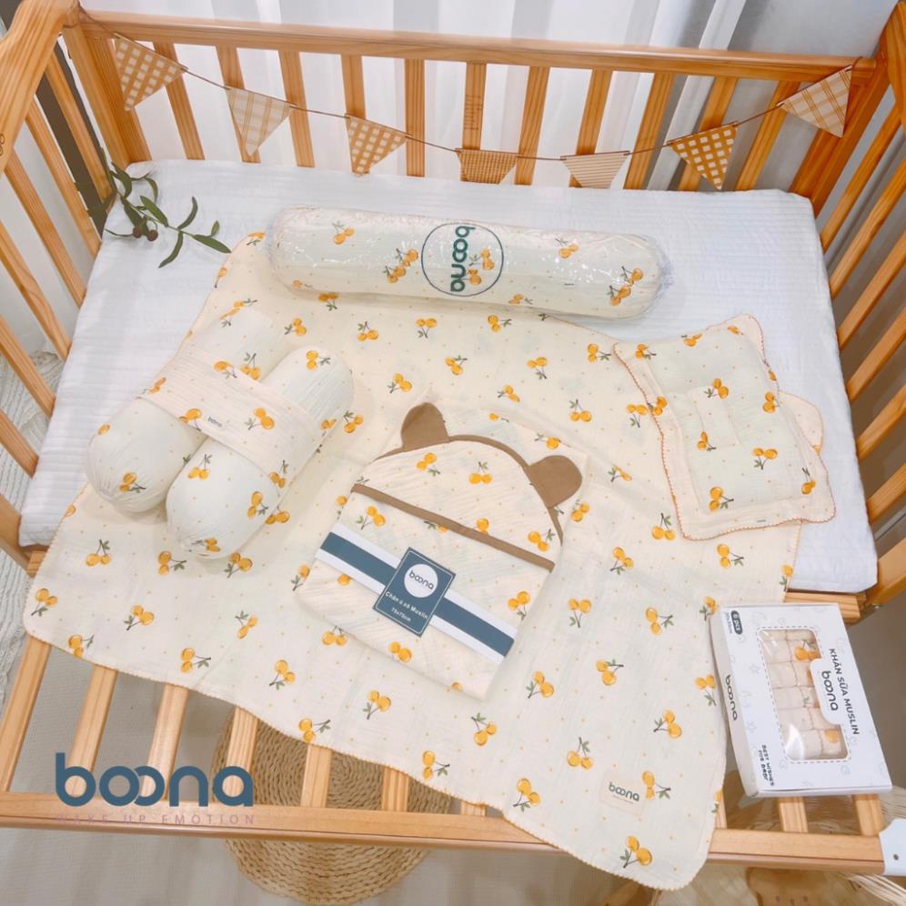Combo sơ sinh Boona cho bé trai, bé gái gồm 8 sản phẩm muslin cao cấp, khăn tắm, ủ choàng, gối sơ sinh, gối ôm, khăn sữa