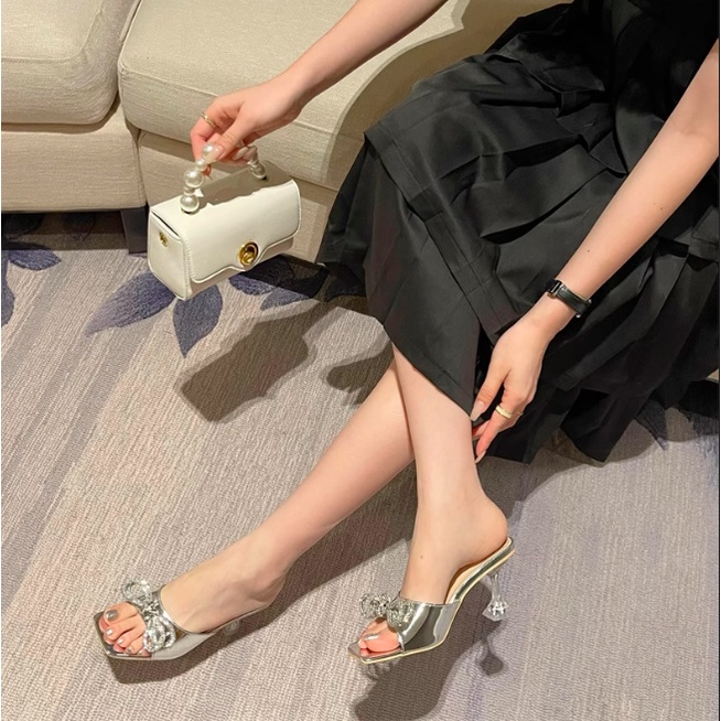Guốc mùa hè phong cách đính kim cương nơ mũi vuông gót trong suốt cao  cho nữ 2023