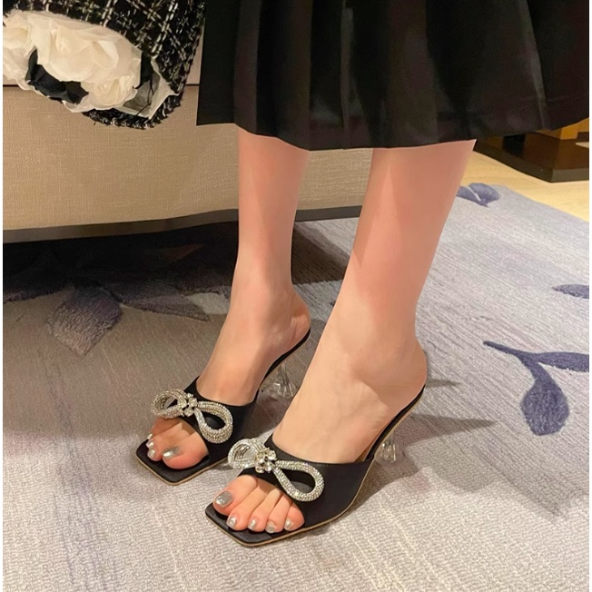Guốc mùa hè phong cách đính kim cương nơ mũi vuông gót trong suốt cao  cho nữ 2023