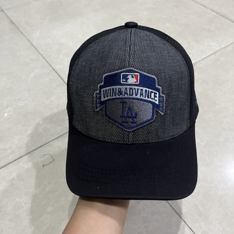 Mũ nón kết lưới BLM phong cách