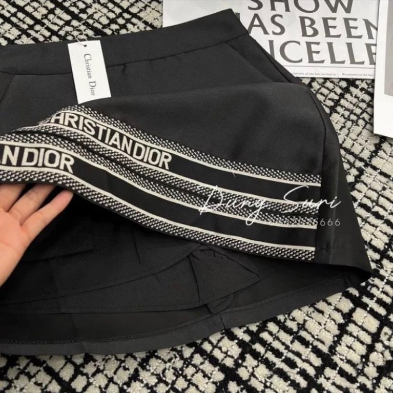 Chân Váy Nữ DI.OR Hàng Qc, Cạp Cao Tôn Dáng và Viền Gấu Độc Đáo, Phong Cách Sang Chảnh Siêu Hot Hit