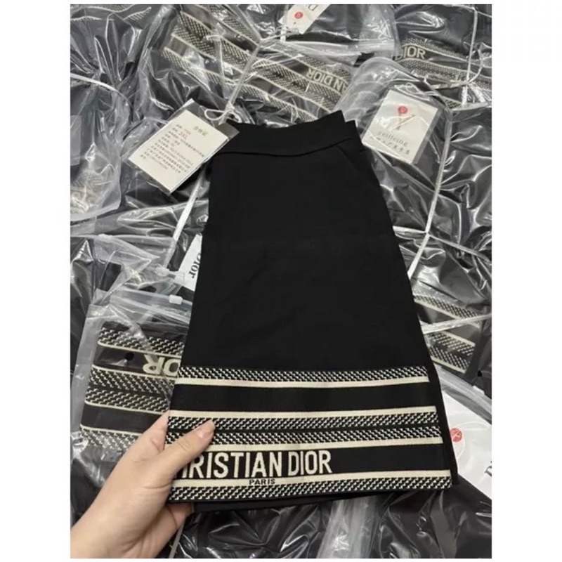 Chân Váy Nữ DI.OR Hàng Qc, Cạp Cao Tôn Dáng và Viền Gấu Độc Đáo, Phong Cách Sang Chảnh Siêu Hot Hit