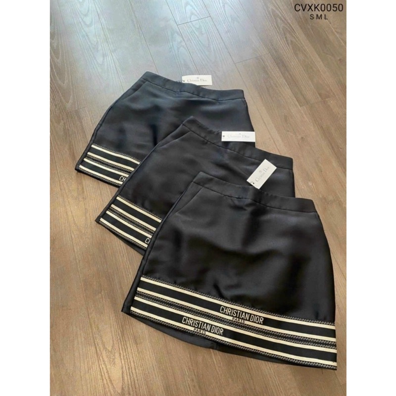 Chân Váy Nữ DI.OR Hàng Qc, Cạp Cao Tôn Dáng và Viền Gấu Độc Đáo, Phong Cách Sang Chảnh Siêu Hot Hit