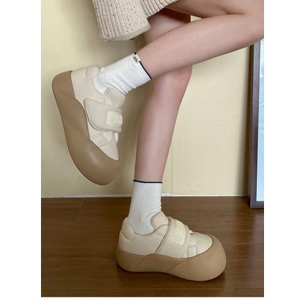 Giày Thể Thao Màu Trắng Thiết Kế Mới Thời Trang Theo Phong Cách retro Cho Nữ
