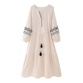 Morocco Zara đầm trắng thêu viền boho dáng dài