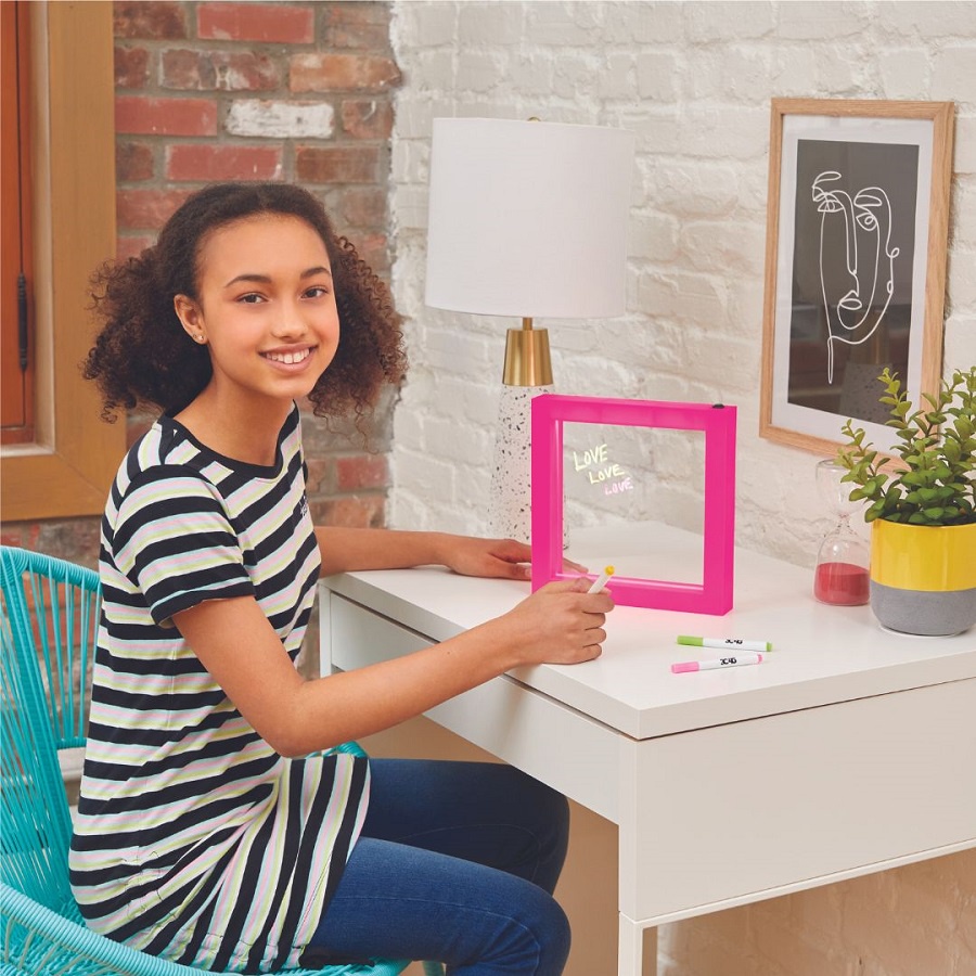 Đồ Chơi Bảng Đèn Trang Trí Light Up Message 3C4G 18029