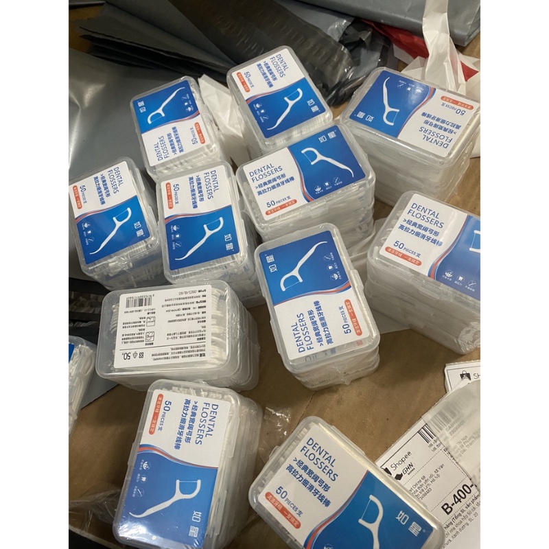 Hộp 50 Cái Tăm Chỉ Nha Khoa