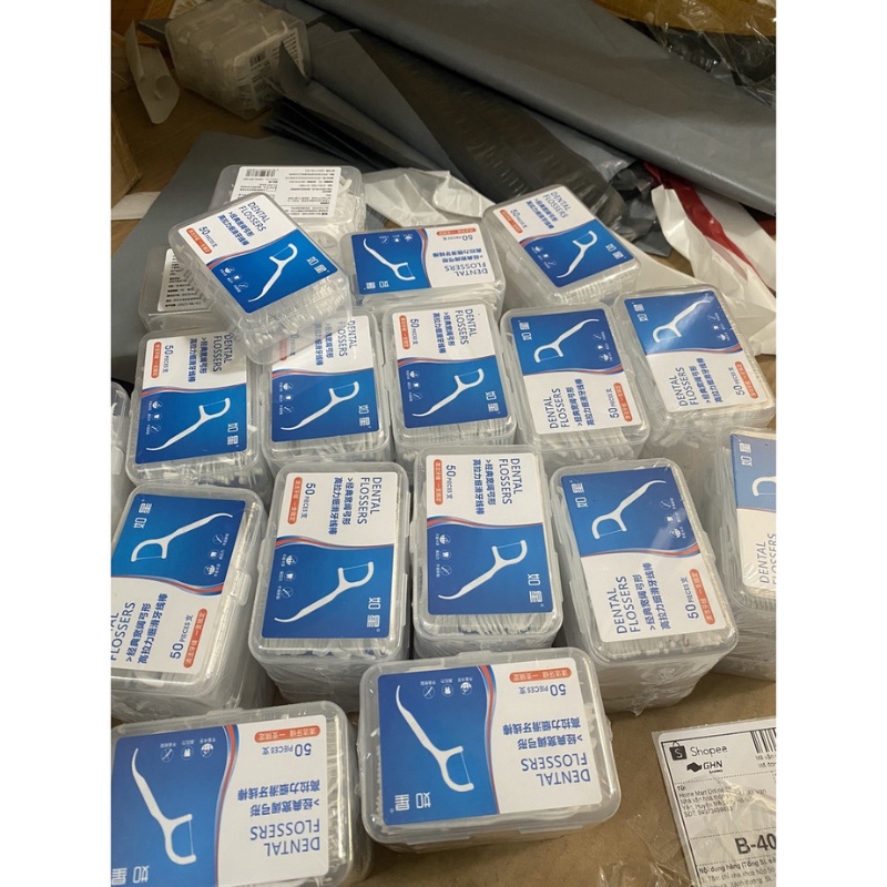 Hộp 50 Cái Tăm Chỉ Nha Khoa