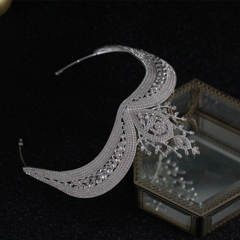 Vương Miện Công Chúa Bằng Hợp Kim Pha Lê Kim Cương Pha Lê Kiểu Dáng Mới Dùng Để Trang Trí Váy Cưới / Sinh Nhật