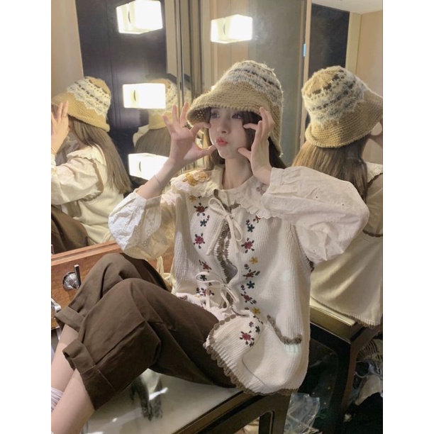 Áo Sơ Mi Tay Bồng Hoạ Tiết Thêu Hoa Mix Áo Gile Điệu Đà Tiểu Thư Phòng Cách Mới 2023