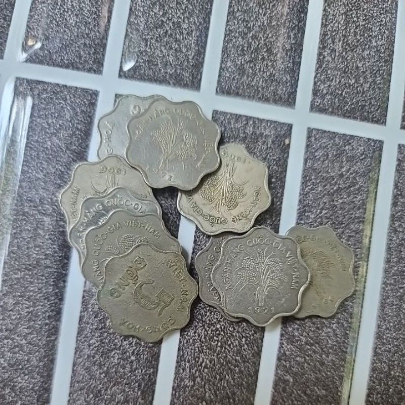 Sưu tập 5 đồng 8 cánh năm 1966