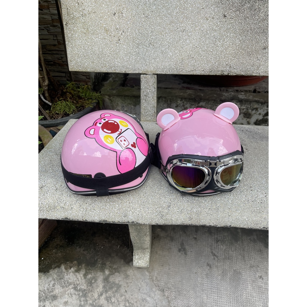 Nón bảo hiểm kính phi công in hình gấu dâu cho bé từ 2t đên 8t