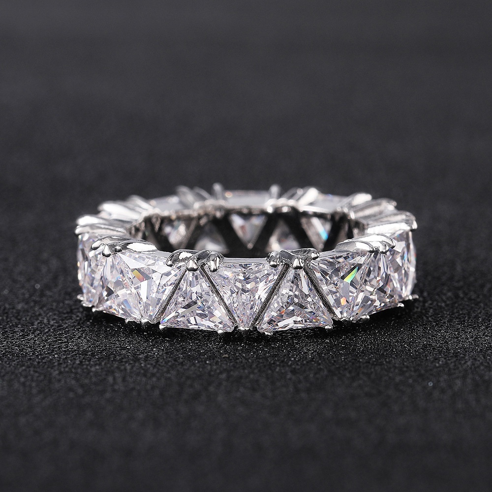 Bộ Nhẫn Đính Đá Zircon Hình Tam Giác Một Hàng Thời Trang Sáng Tạo Cho Nữ