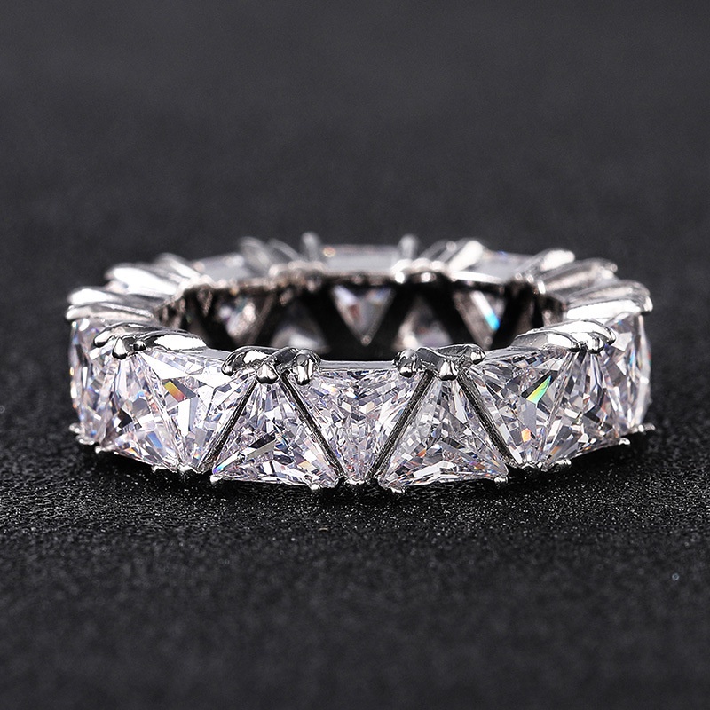 Bộ Nhẫn Đính Đá Zircon Hình Tam Giác Một Hàng Thời Trang Sáng Tạo Cho Nữ