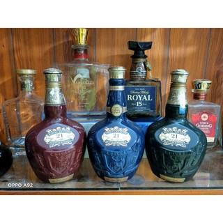 VỎ CHAI rượu ngoại Chivas 21 sứ xanh ngọc lục bảo