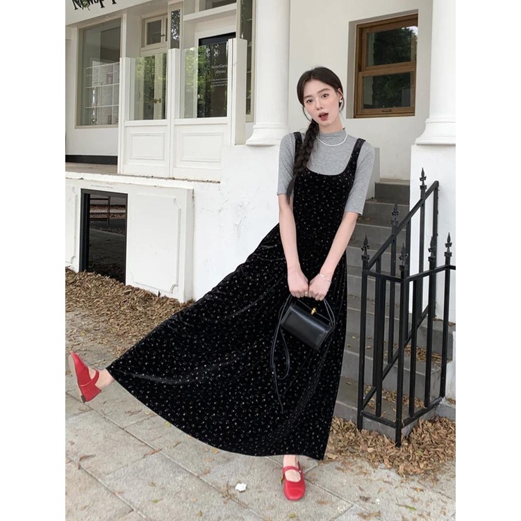 Set Áo Thun Cổ Cao + Đầm Nhung Sát Nách Phong Cách Mùa Thu Mới Cho Nữ