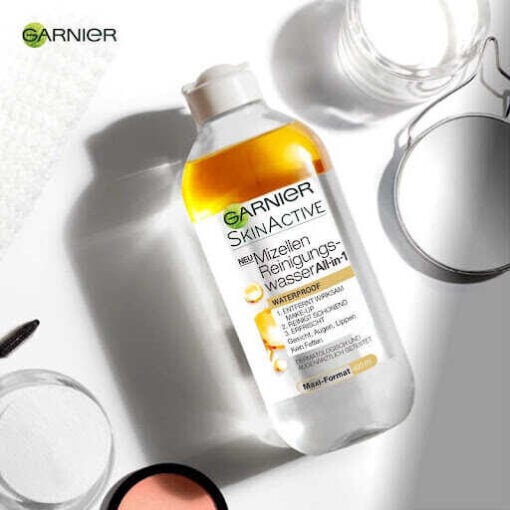 Nước Làm Sạch Và Tẩy Trang Cho Da Khô Và Trang Điểm Lâu Trôi Micellar Water Oil Infused GARNIER 400ml