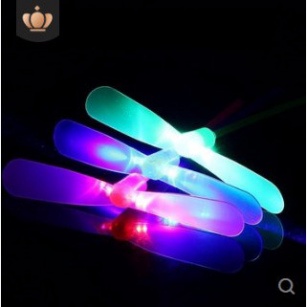 Chuồn chuồn Bay chong chóng bay Có Đèn Led Phát Sáng Nhiều Màu Sắc