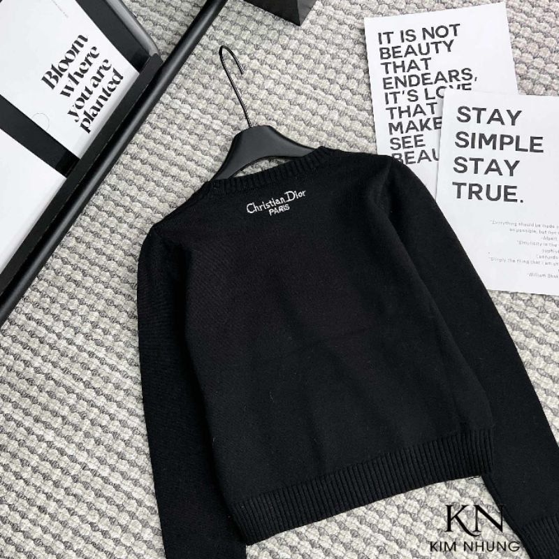 Áo len dài tay chữ C hàng QCL1