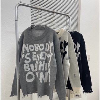 Áo len rách gấu chữ no body oversize