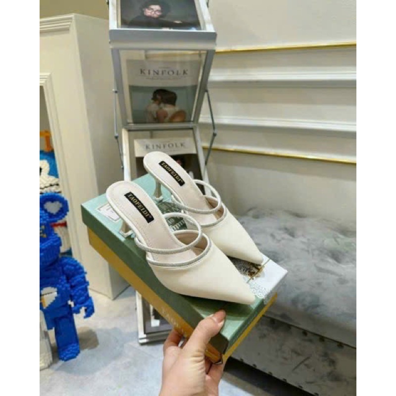 Sục gót nhọn quai đá sang xịn