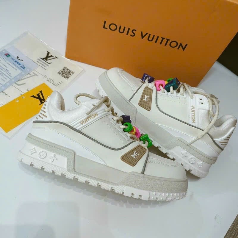 Giày thể thao L.V kèm phụ kiện màu cao cấp